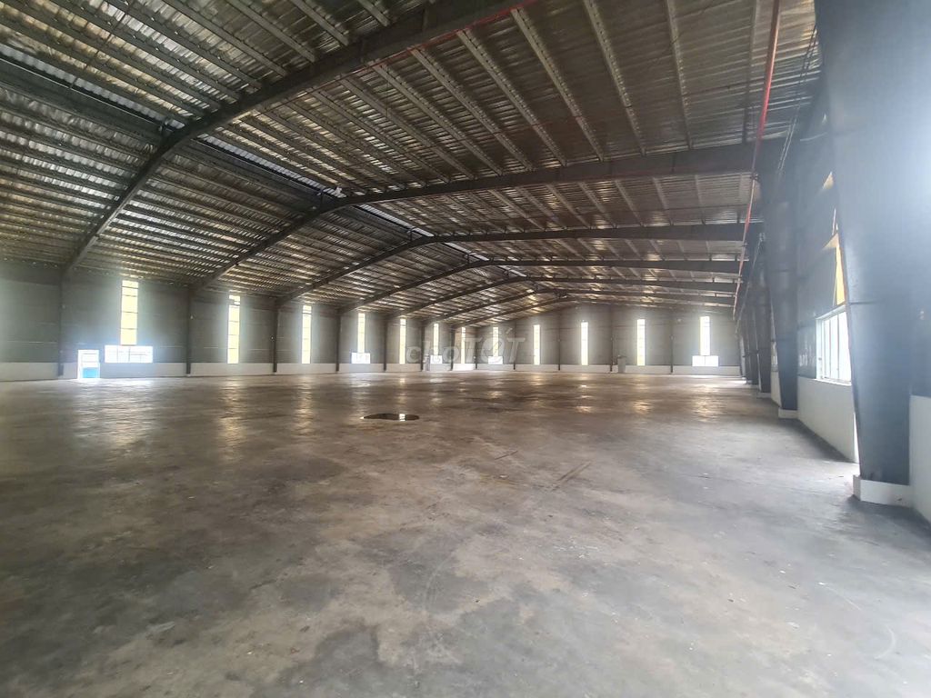 Cho thuê kho xưởng 10000m2 trong KCN Phú An Thạnh, Bến Lức, Long An