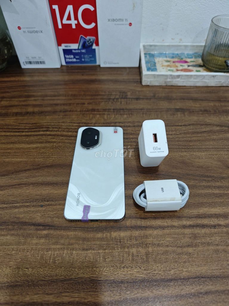 Honor 300 5G 12/512 Trắng sạc 66w có ship COD. Mua bán Điện thoại tại Quận Hoàng Mai Hà Nội được đăng bởi Trần Ngọc Hiếu hình 1