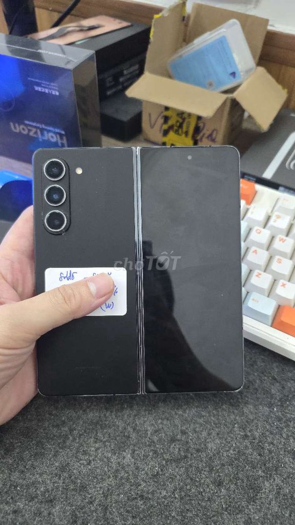 ZFold5 256GB zin all viền phẩy nhẹ. Mua bán Điện thoại tại Quận Thanh Xuân Hà Nội được đăng bởi Shandp thanh xuân hình 1