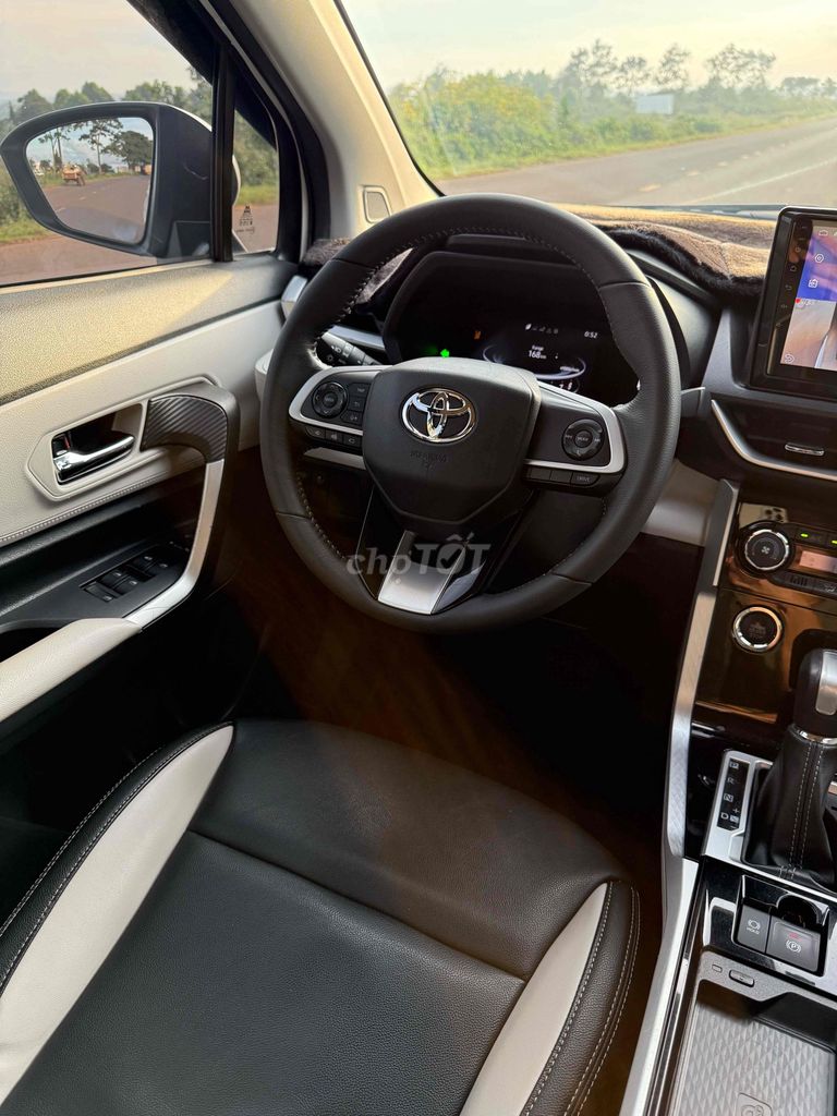 Toyota Veloz Cross 2022 CVT Top - 65000 km. Mua bán Ô tô tại Huyện Krông Búk Đắk Lắk được đăng bởi Tín Nguyễn hình 11