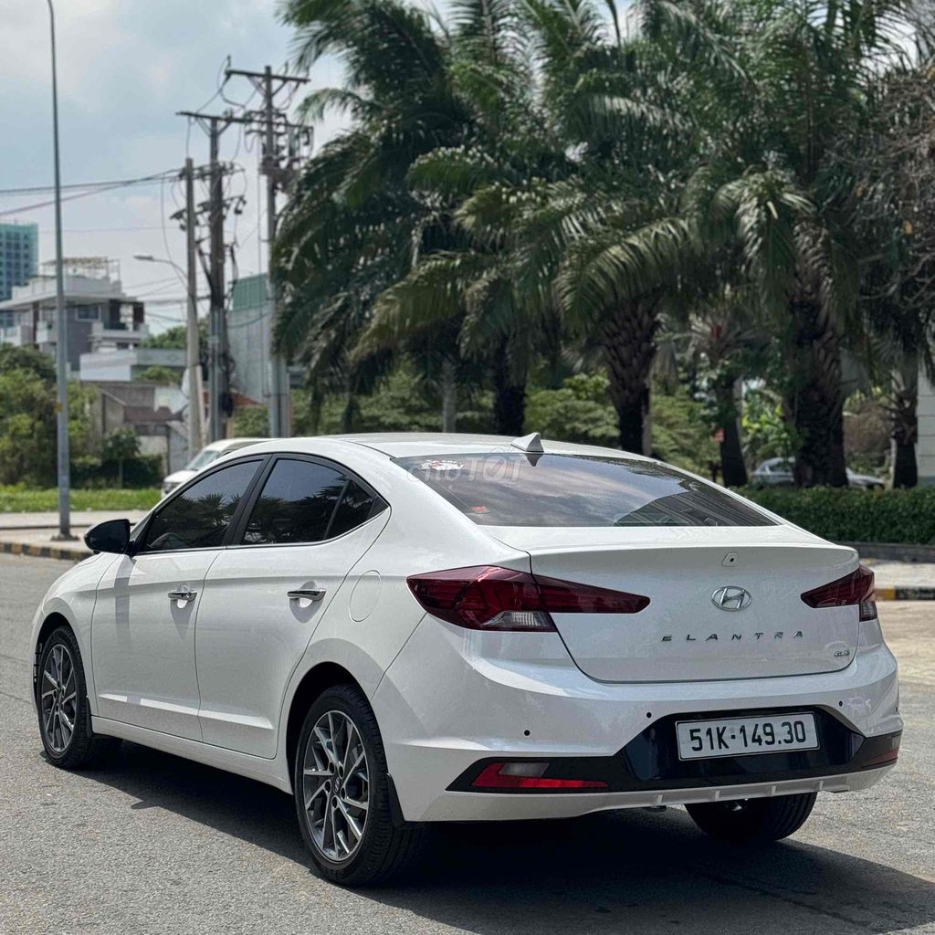Siêu lướt Elantra 2021 chỉ 8.000km sai km tặng xe. Mua bán Ô tô tại Thành phố Dĩ An Bình Dương được đăng bởi Dương hình 4