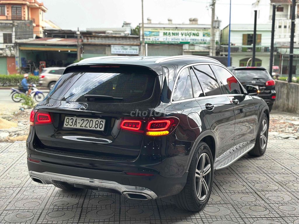 🔴 Mercedes Benz GLC 200 2020 - 23.000 km. Mua bán Ô tô tại Thành phố Thủ Dầu Một Bình Dương được đăng bởi Tuấn carhouse hình 4