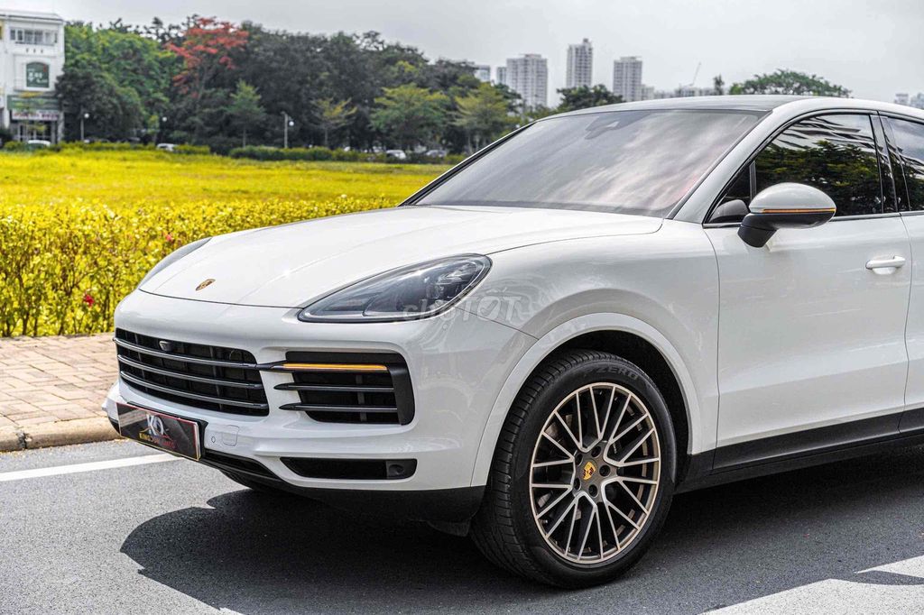 Cayenne Coupe Model 2023 màu trắng nt đỏ siêu đẹp. Mua bán Ô tô tại Quận 7 Tp Hồ Chí Minh được đăng bởi Dương Phương hình 8
