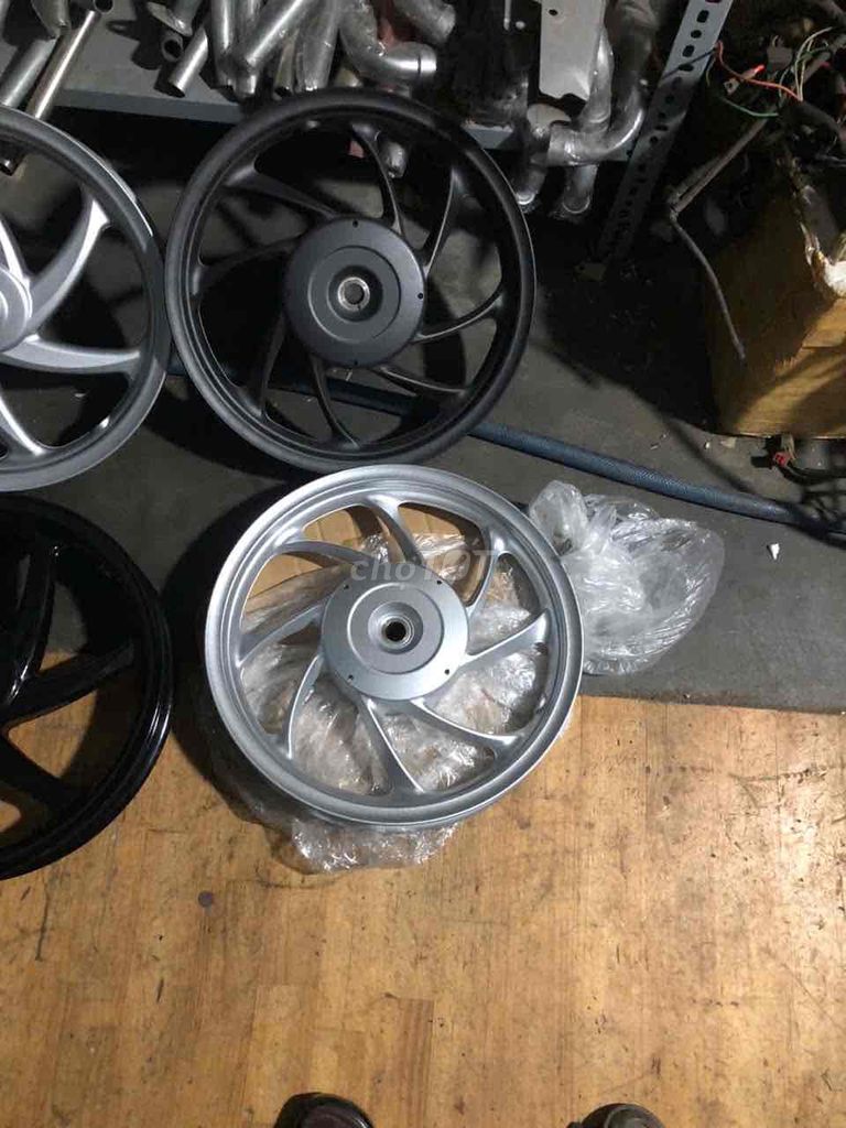 mâm căm honda thanh lý lần 3. Mua bán Phụ tùng xe tại Thành phố Biên Hòa Đồng Nai được đăng bởi Tranphuong hình 3
