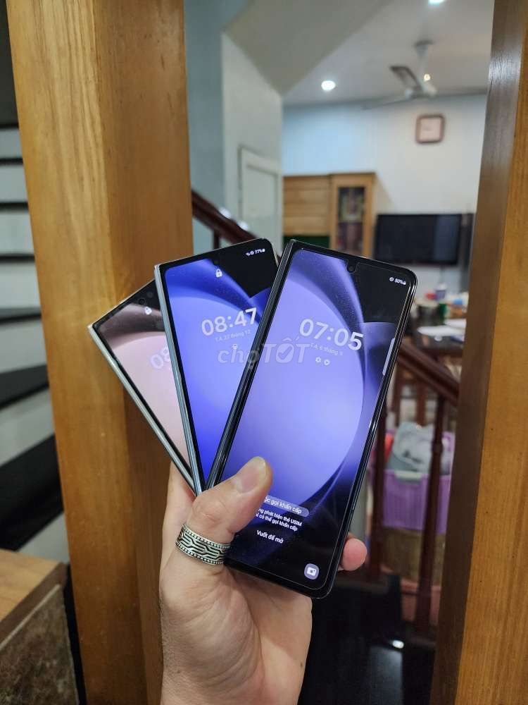 Galaxy Z Fold 5 (2 sim) bản 12/256GB bán/trao đổi. Mua bán Điện thoại tại Quận Hoàng Mai Hà Nội được đăng bởi Hoang Club hình 1