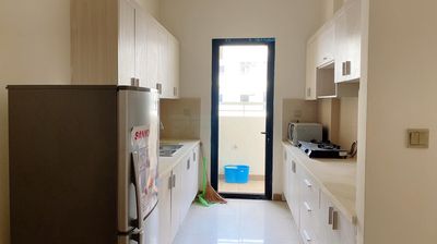 Căn hộ Đức Khải, 85m2, 2pn - 3wc, nội thất cơ bản, 9 triệu/tháng