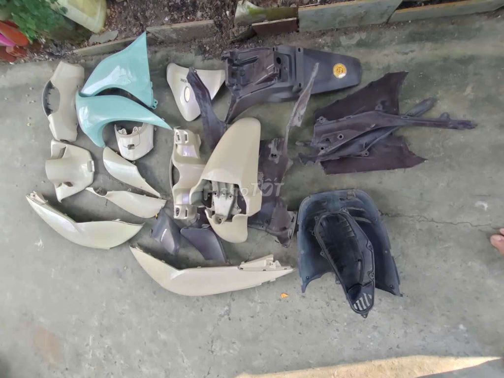 PHÔI ÁO HONDA SH MODE. Mua bán Phụ tùng xe tại Quận Bình Thuỷ Cần Thơ được đăng bởi Lê Hoàng hình 2