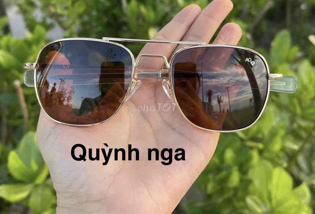 Kính râm American Optical Nâu Unisex. Mua bán Phụ kiện thời trang khác tại Thành phố Chí Linh Hải Dương được đăng bởi Quỳnh Nga 2hand hình 1