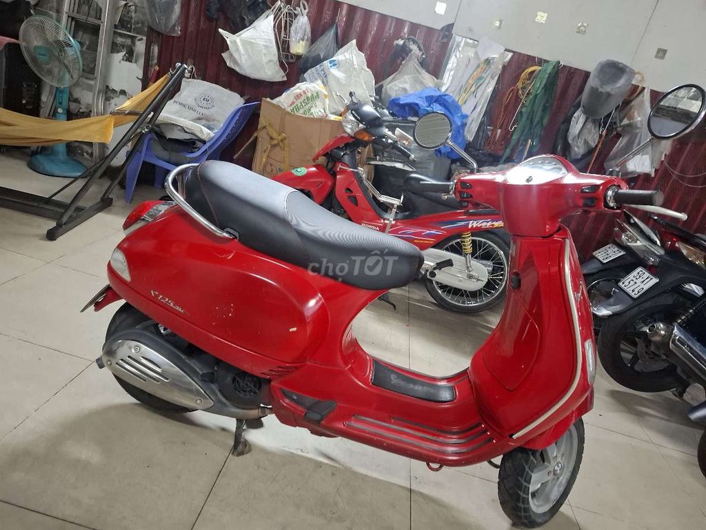 Piaggio Vespa Fi 2017 Красный Скутер