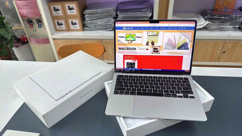 MacBook Air M2 /8GB/256GB Silver. Mua bán Laptop tại Quận Thanh Khê Đà Nẵng được đăng bởi Tín Phát Apple hình 1