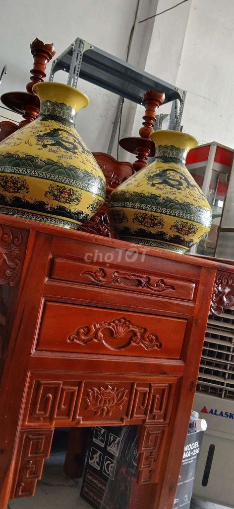 Cặp bình gốm sứ