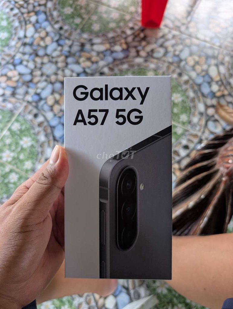 Samsung Galaxy A57 5G Xám. Mua bán Điện thoại tại Huyện Cái Bè Tiền Giang được đăng bởi Arsene Chau hình 1