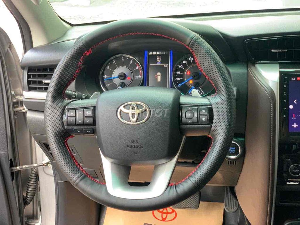 Toyota Fortuner 2017 2.7V 4x2 AT - bảo hành Toyota. Mua bán Ô tô tại Quận Cái Răng Cần Thơ được đăng bởi TOYOTA SURE CẦN THƠ XE QUA SỬ DỤNG CHÍNH HÃNG hình 9