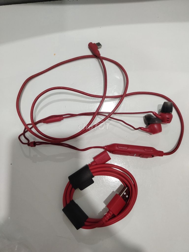 Tai nghe nhét tai HyperX Earbuds III S Đỏ. Mua bán Tivi, Âm thanh tại Quận 10 Tp Hồ Chí Minh được đăng bởi Hoàng phong hình 1