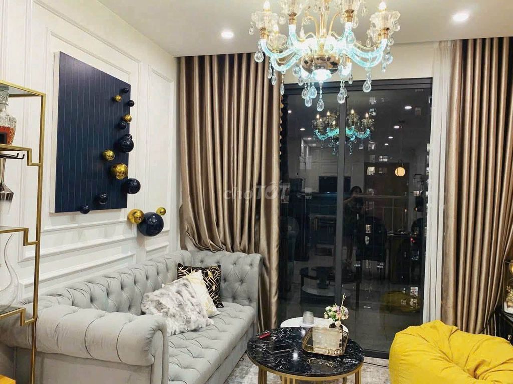 Аренда 2-комнатной квартиры в Vinhomes Ocean Park S103 с роскошной мебелью