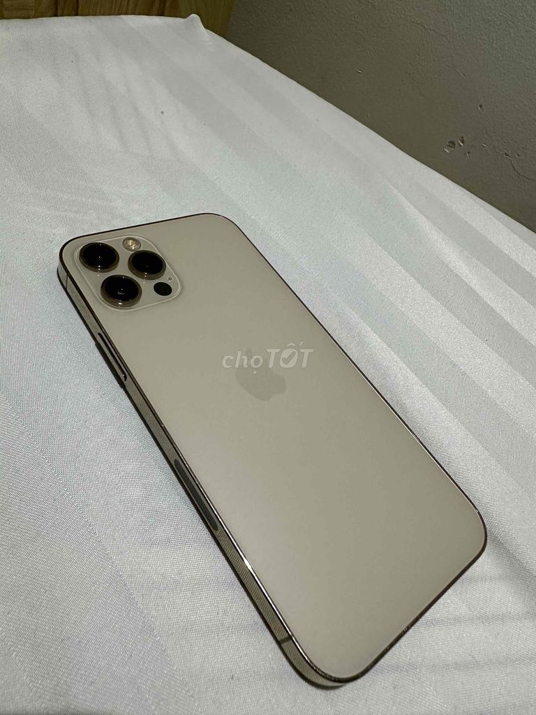 Apple iPhone 12 Pro 128GB Vàng Gold. Mua bán Điện thoại tại Thành phố Bến Tre Bến Tre được đăng bởi pass hình 1