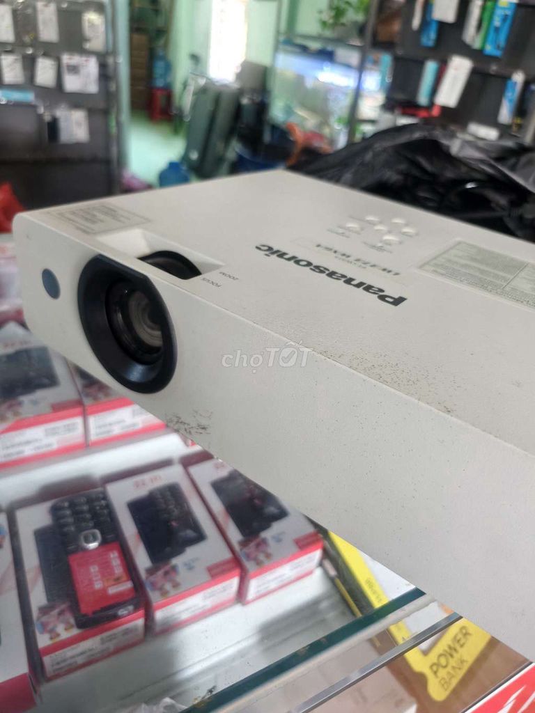 Máy chiếu Panasonic PT-LW373. Mua bán Đồ dùng văn phòng tại Thành phố Tam Kỳ Quảng Nam được đăng bởi Tran Sinh hình 1