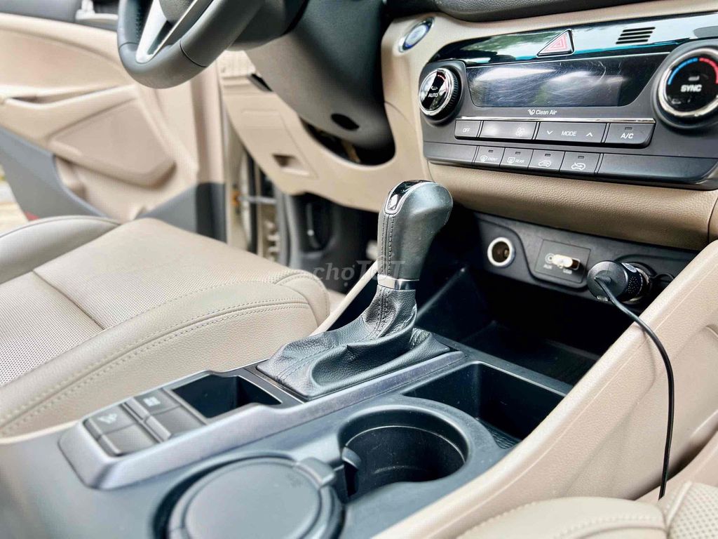 Hyundai Tucson 2.0 AT sản xuất 2019. Mua bán Ô tô tại Quận Hà Đông Hà Nội được đăng bởi A Huan  hình 13