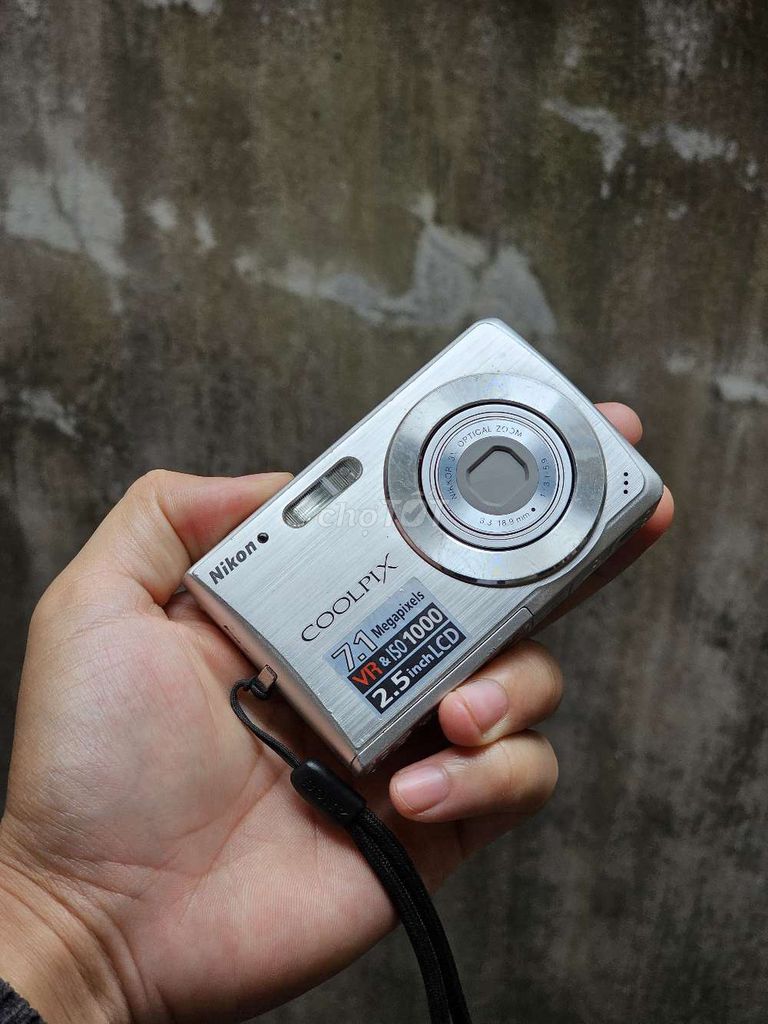 Nikon Coolpix S200