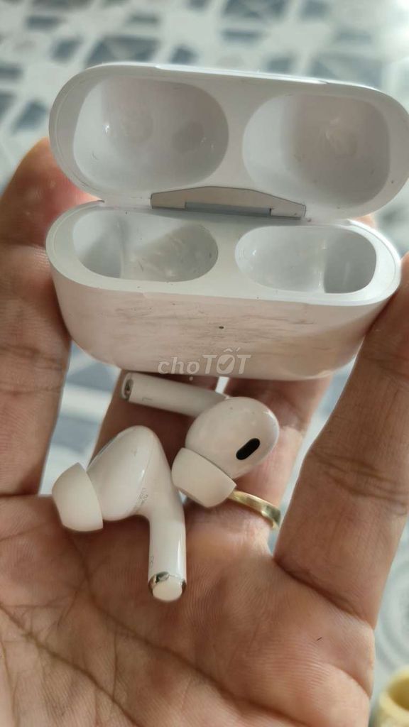 Tai nghe Apple AirPods Pro 2 Trắng. Mua bán Tivi, Âm thanh tại Huyện Chợ Mới An Giang được đăng bởi Thanh lý đồ cũ hình 1