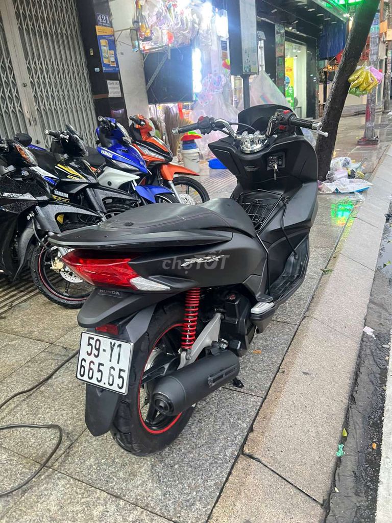 Honda PCX 125 2016 mới 90% Bstp chính chủ. Mua bán Xe máy tại Quận Tân Phú Tp Hồ Chí Minh được đăng bởi Tuanduy hình 4