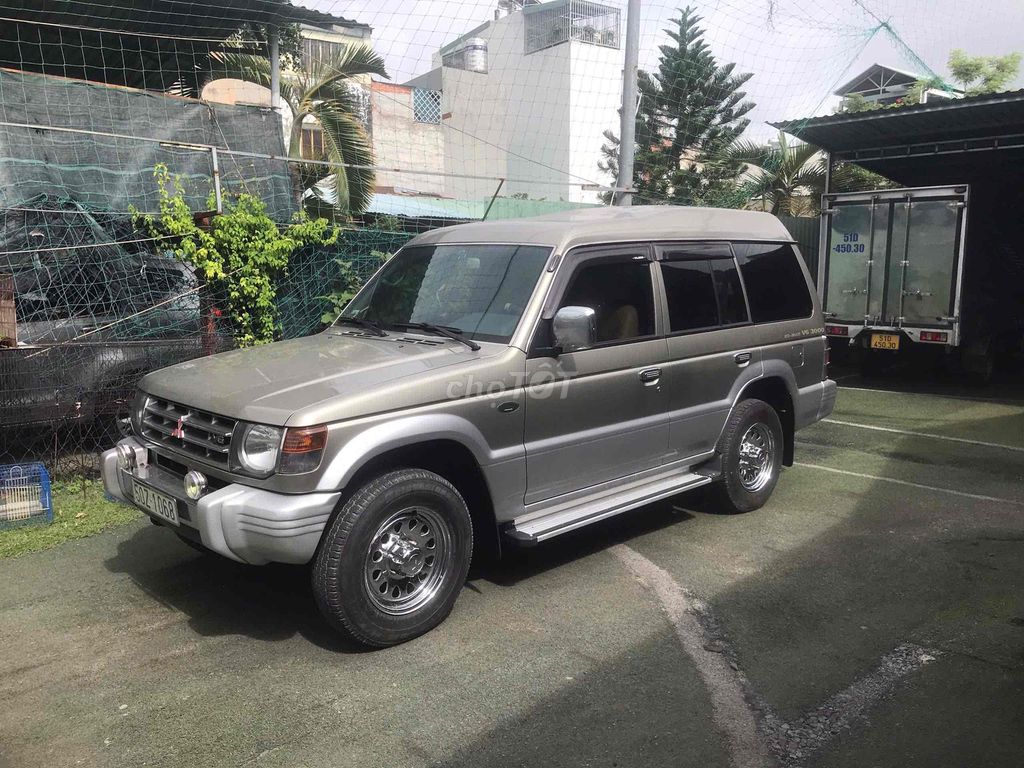 Mitsubishi Pajero 2006 3.0 - 165000 km. Mua bán Ô tô tại Quận Gò Vấp Tp Hồ Chí Minh được đăng bởi Võ hình 3