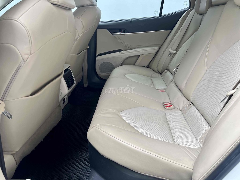 Toyota Camry Hybrid 2022 Trắng 21625 km. Mua bán Ô tô tại Quận Cẩm Lệ Đà Nẵng được đăng bởi USER CAR 1990 hình 6