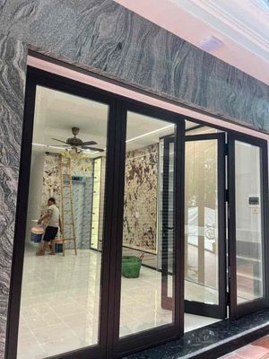 BÁN NHÀ CỔ LINH - LONG BIÊN. MỚI CỨNG,THG MÁY, FULL NT, OTO XỊCH CỔNG. Mua bán nhà ở tại Quận Long Biên Hà Nội được đăng bởi Dũng PHỐ ĐÔNG 