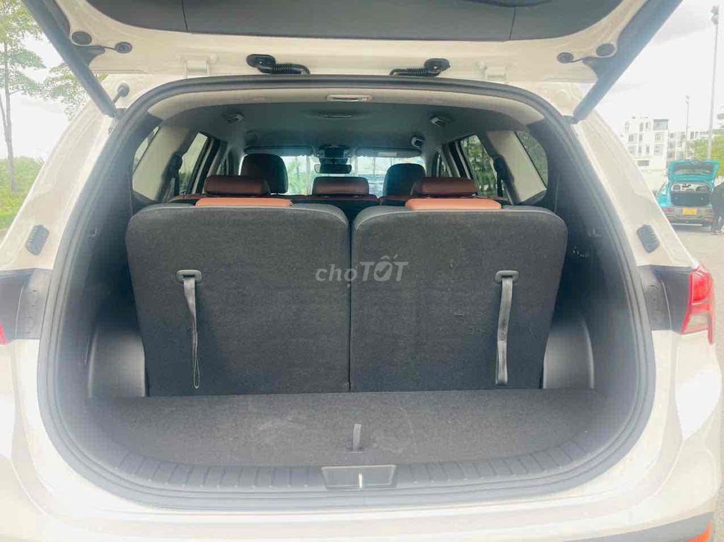 Hyundai Santafe 2024 2.2 tiêu chuẩn 2,3 vạn km!. Mua bán Ô tô tại Quận Hoàng Mai Hà Nội được đăng bởi Dương Xuân Trường hình 17