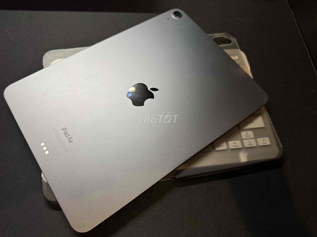 iPad Air 5 64GB [bán hoặc gl]. Mua bán Máy tính bảng tại Quận Tân Phú Tp Hồ Chí Minh được đăng bởi Linh hình 1