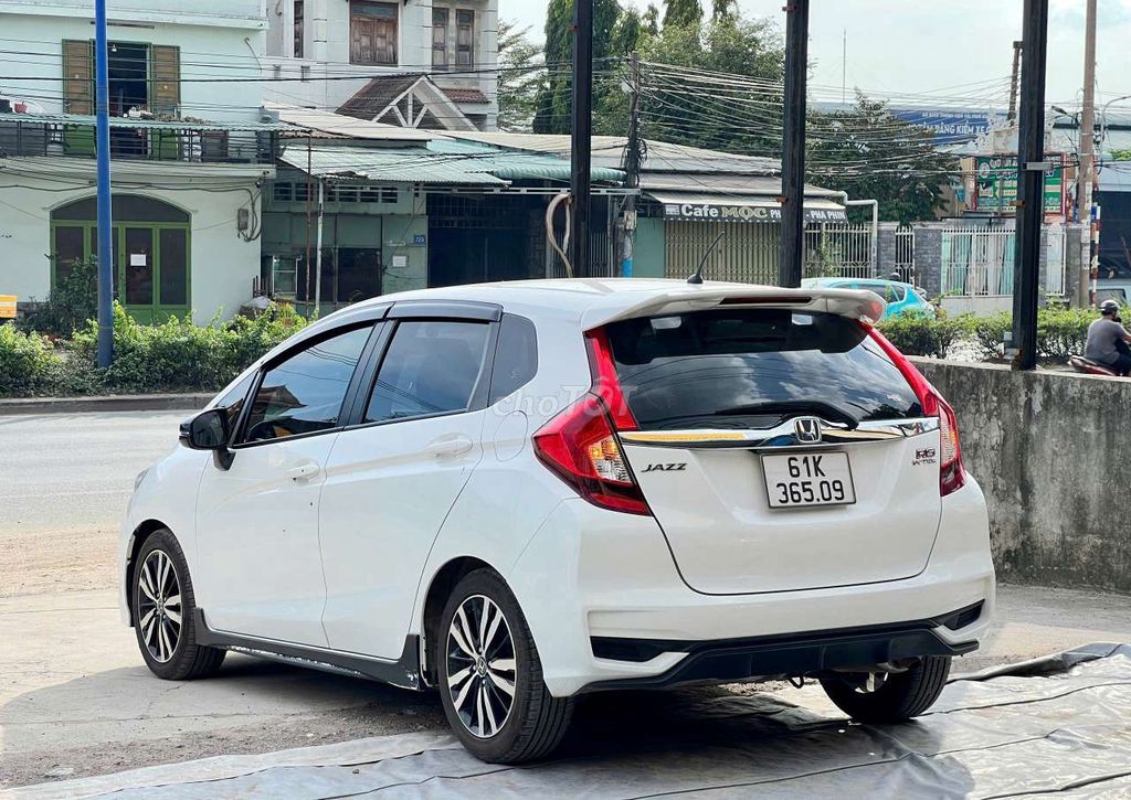 Honda Jazz RS 2018 1.5AT 38.000 km. Mua bán Ô tô tại Thành phố Thủ Đức Tp Hồ Chí Minh được đăng bởi BÌNH VÌNH PHÚ CHUYÊN XE LƯỚT BAO TEST HÃNG  hình 3