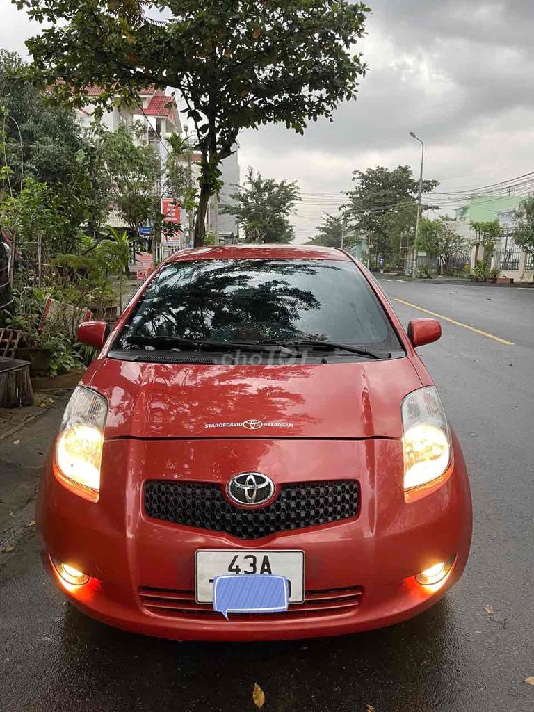 Toyota Yaris 2007 - 121000 km