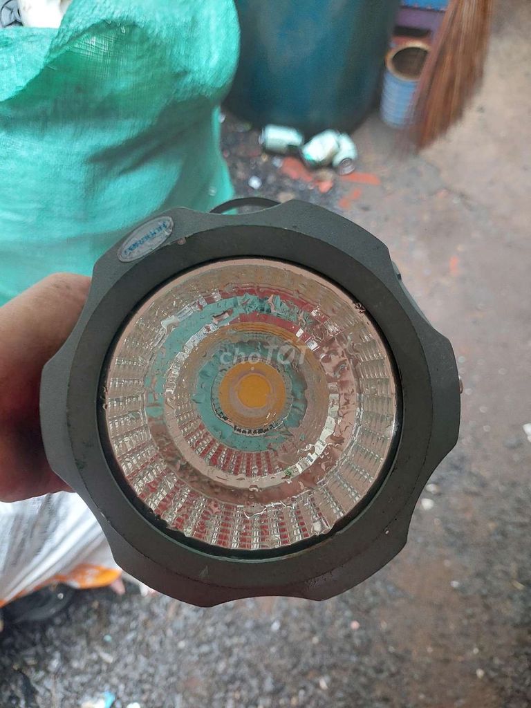 đèn led ngoài trời. Mua bán Đèn tại Quận Bình Tân Tp Hồ Chí Minh được đăng bởi Tony võ  hình 1