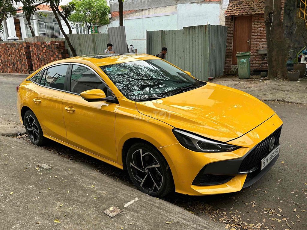MG MG5 Luxury 2022 Vàng 45000 km. Mua bán Ô tô tại Thành phố Thủ Đức Tp Hồ Chí Minh được đăng bởi Huỳnh Chí Thông hình 3