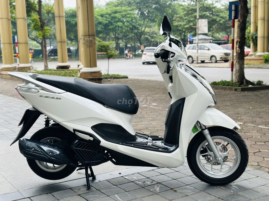 Honda LEAD 125 Tay GAS Trắng Tiết Kiệm Xăng 2023
