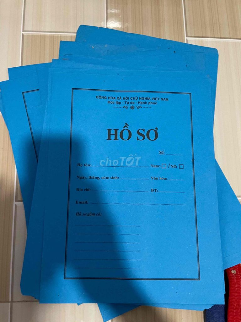 bìa và hồ sơ lộn sộn. Mua bán Đồ dùng văn phòng tại Thành phố Cà Mau Cà Mau được đăng bởi tuấn anh workshop chuyên đồ bãi hình 1