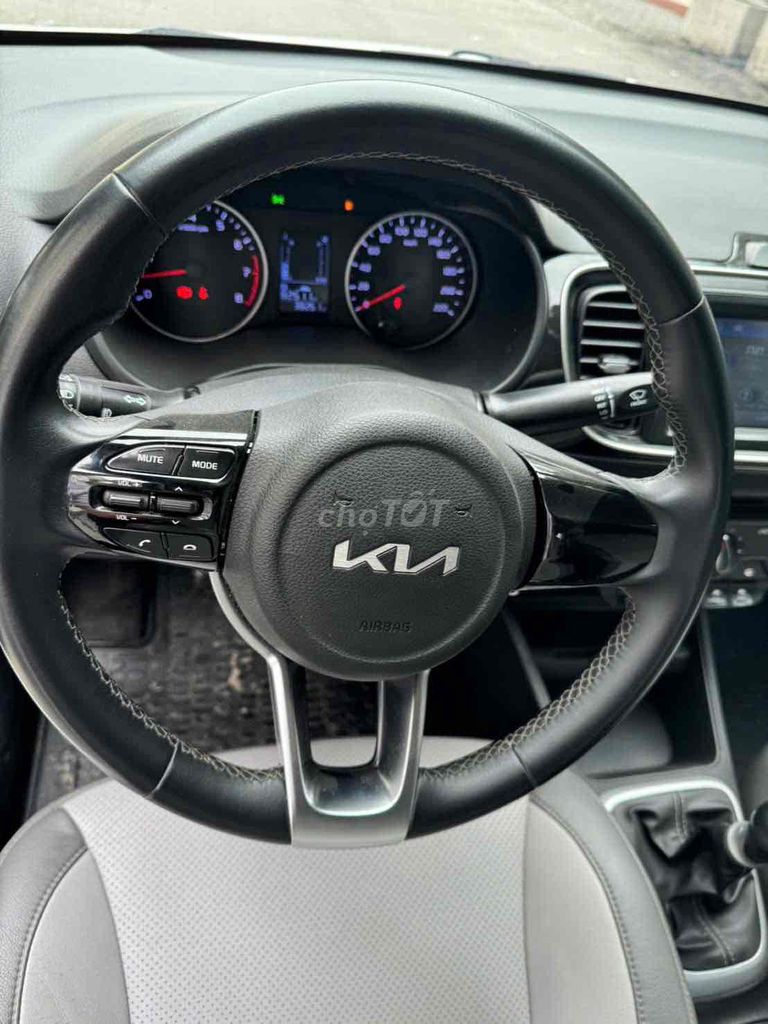 Kia Soluto 2022 1.4 MT Deluxe - 30000 km. Mua bán Ô tô tại Quận Nam Từ Liêm Hà Nội được đăng bởi Auto Anh Tuấn hình 11