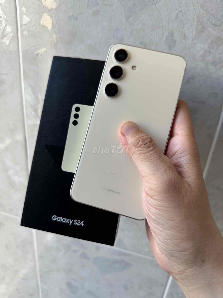Samsung Galaxy S24 256GB Vàng Đã sử dụng. Mua bán Điện thoại tại Quận 4 Tp Hồ Chí Minh được đăng bởi Phạm Duy Luân hình 1