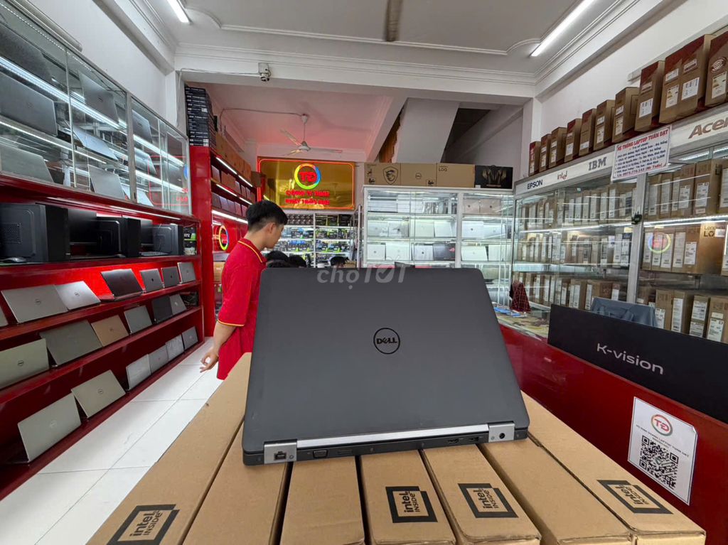 Dell Inspiron 15 5570 i7 6600U 15.6 inch 8GB/128GB. Mua bán Laptop tại Quận Thanh Khê Đà Nẵng được đăng bởi LAPTOP TUẤN ĐẠT  hình 1