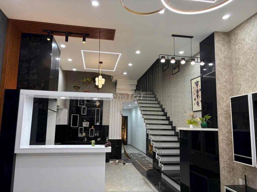 CHO THUÊ NHÀ TRỆT LẦU 3PN SÂN Ô TÔ 7 CHỔ GẦN CHỢ PHÚ MỸ