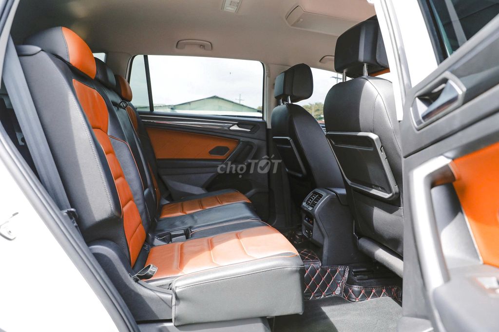 Volkswagen Tiguan model 2023 siêu lướt 28700 km. Mua bán Ô tô tại Quận Gò Vấp Tp Hồ Chí Minh được đăng bởi NGUYỄN MINH VUA XE LƯỚT hình 9
