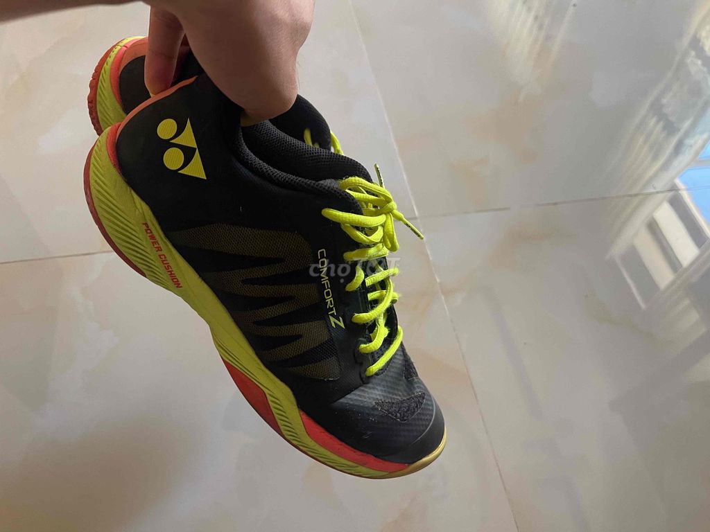 Bán giày Yonex. Mua bán Giày dép tại Huyện Nhơn Trạch Đồng Nai được đăng bởi Phạm Quốc Hưng hình 1
