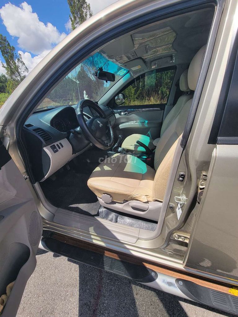 Mitsubishi 2014 D 4x2 MT - 128 km. Mua bán Ô tô tại Thành phố Đà Lạt Lâm Đồng được đăng bởi Bao Hung hình 6