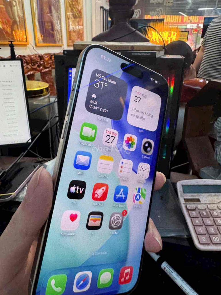 Apple iPhone 15 Pro Max 256GB/512GB Mới. Mua bán Điện thoại tại Quận Bình Tân Tp Hồ Chí Minh được đăng bởi Nguyễn Thanh Tuyền hình 1