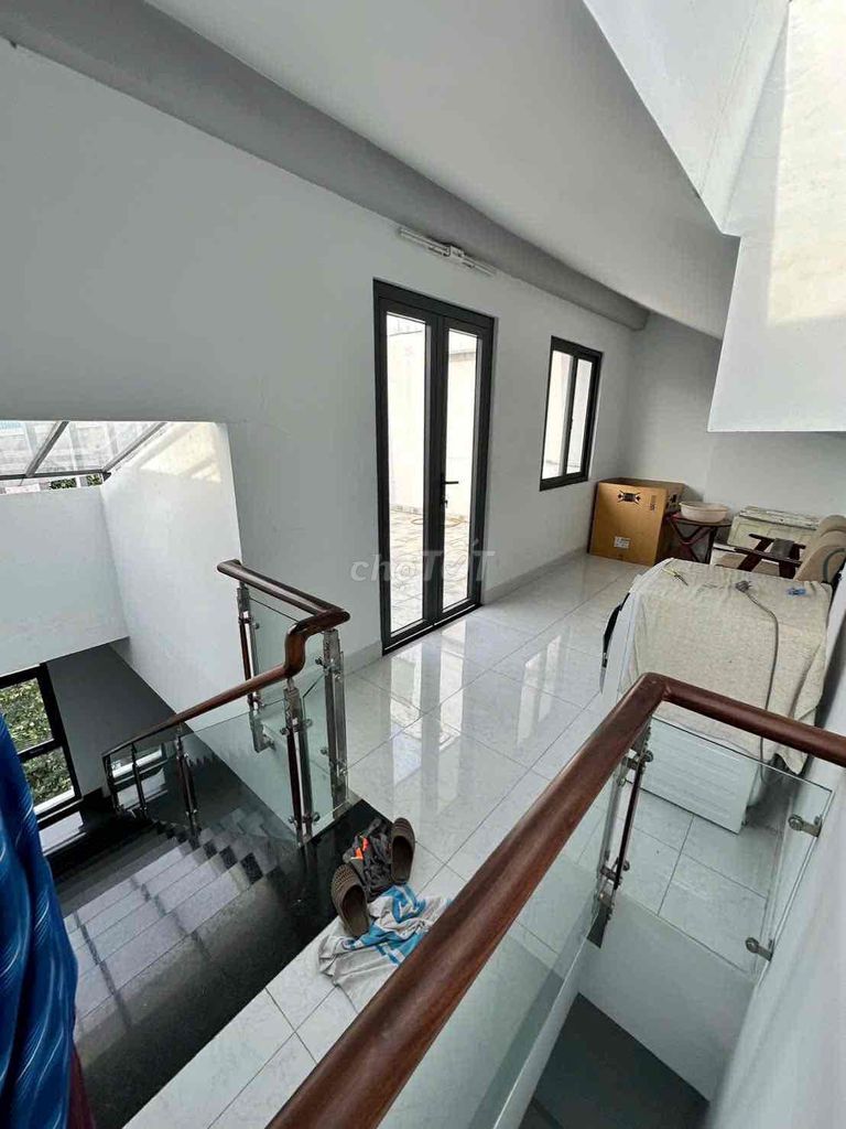 Новый отдельный дом в переулке 89, Duong so 8, P11