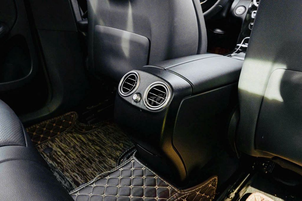 Bán xe GLC200 Facelift 2021 đi ít siêu mới. Mua bán Ô tô tại Quận 7 Tp Hồ Chí Minh được đăng bởi tuấn anh hình 11