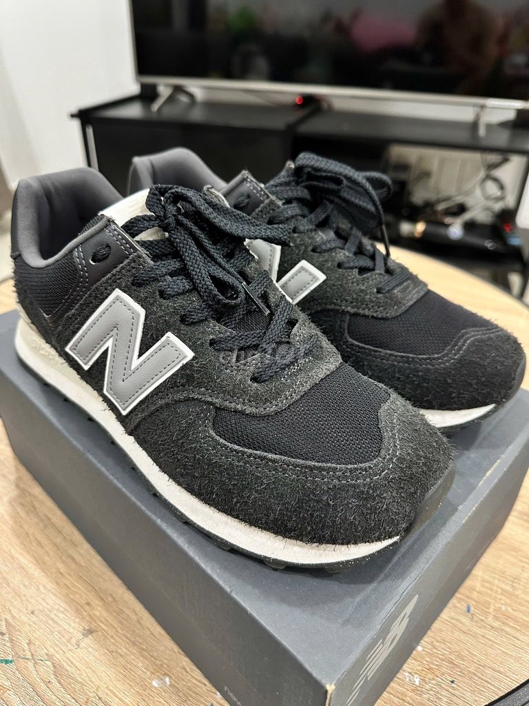 Pass giày newbalance 574 mới 99%