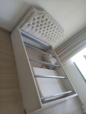 Bán giường cao cấp  bọc vải nhung, 2 phản gỗ. Mua bán Giường, chăn ga gối nệm tại Quận 8 Tp Hồ Chí Minh được đăng bởi Brian Pham