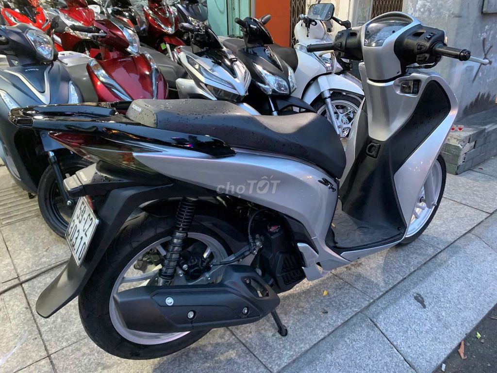 Honda SH 125 2015 Серебристый