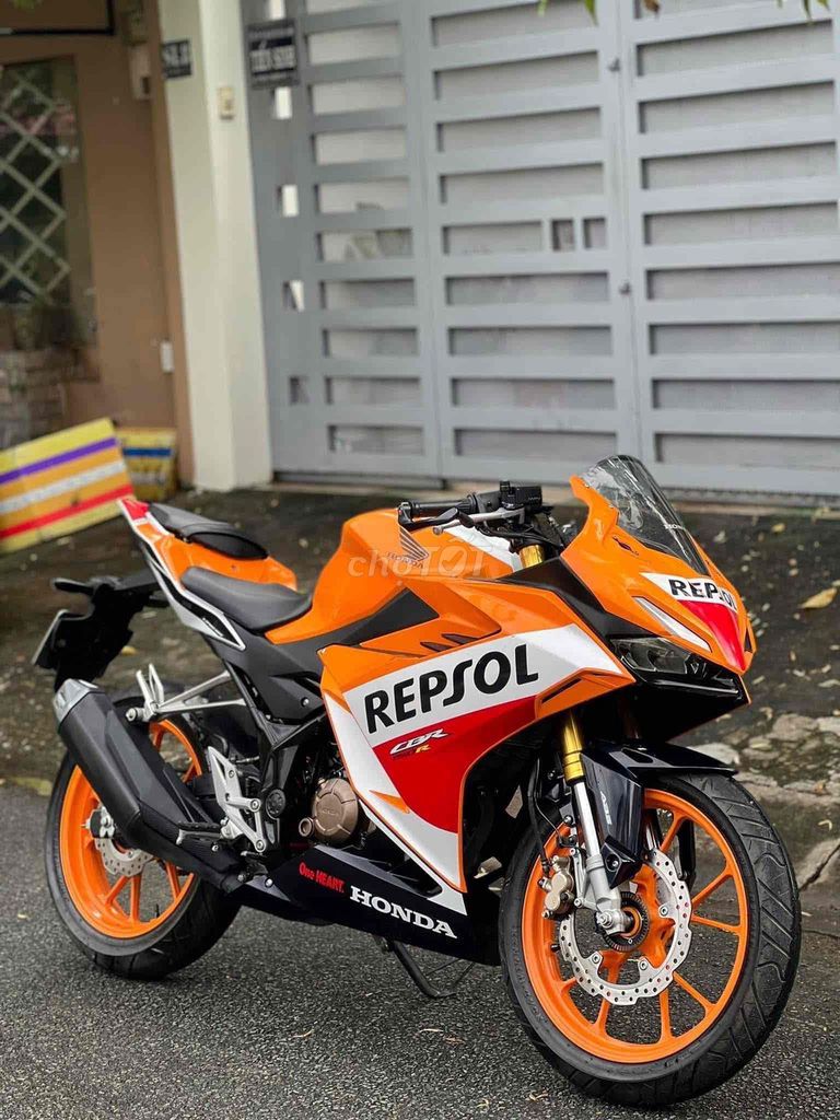 Honda CBR150R Repsol 2021 Cam trắng đen. Mua bán Xe máy tại Quận 6 Tp Hồ Chí Minh được đăng bởi Quang Rambo  hình 1